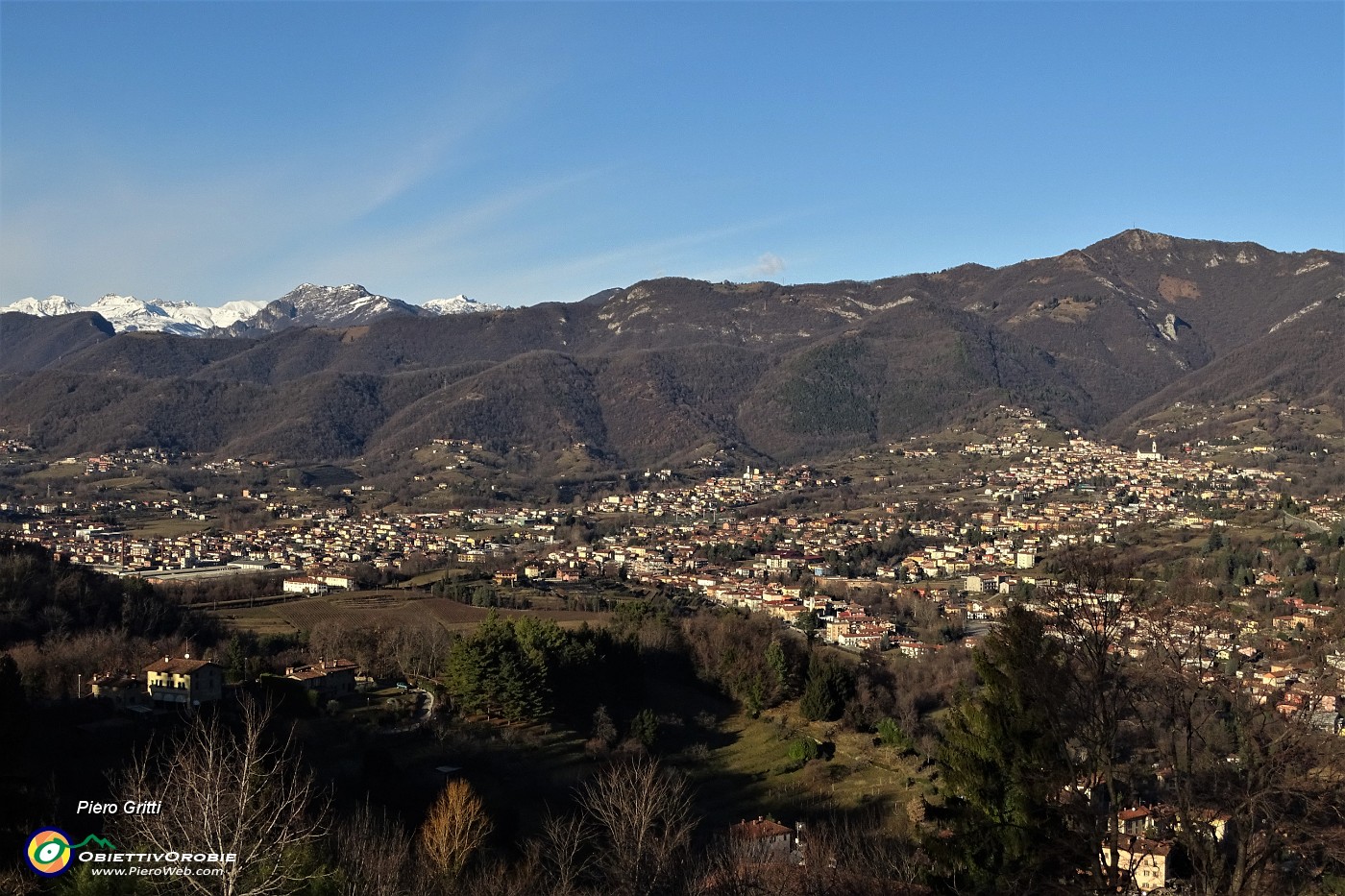 09 Canto Alto visto dal Castello di S. Vigilio di Bergamo Alta.JPG
